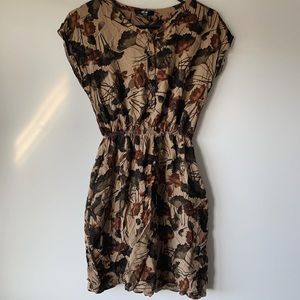 H&M Floral Drop-Shoulder Button Summer Dress